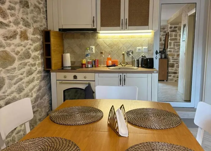 Apartament White Stone - Ground Floor