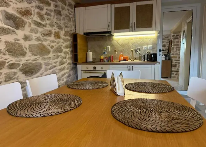 White Stone - Ground Floor *