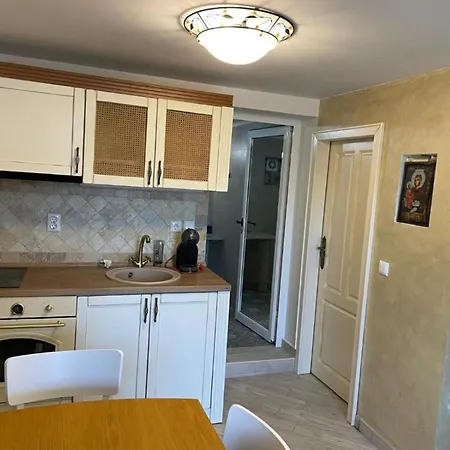 White Stone - Ground Floor Nikiti (Sithonia)